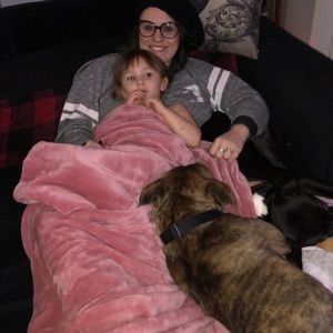 Meet your Posher, Emily